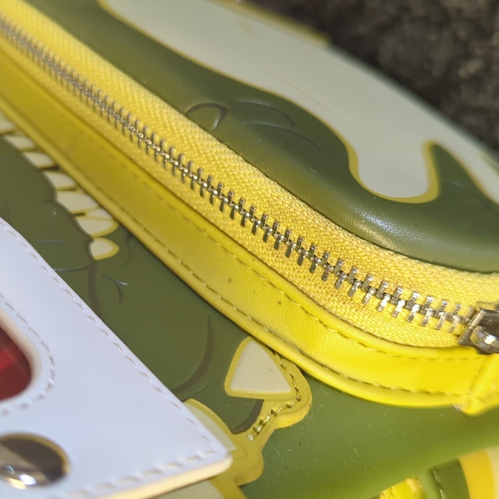 Gremlins Loungefly Bag - Picture 11 of 12